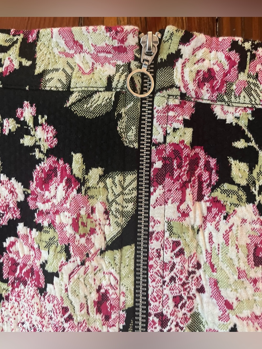 Anthropologie Maeve Floral Rose Pencil Skirt | Black Pink | M - Picture 6 of 10